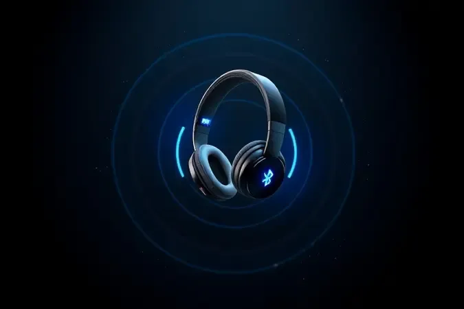 Render 3D conceitual comparando ondas de sinal Bluetooth em azul e 2.4GHz em âmbar ao redor de headset gamer sem fio.