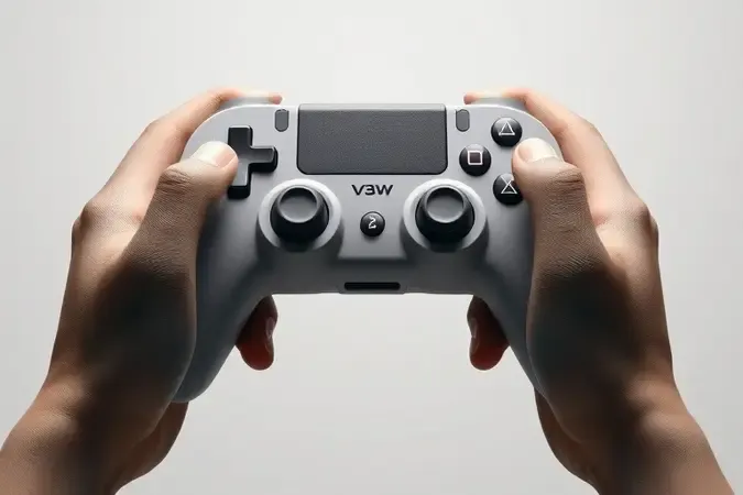 Render 3D conceitual de mãos segurando gamepad ergonômico com iluminação suave destacando curvas e texturas do grip.