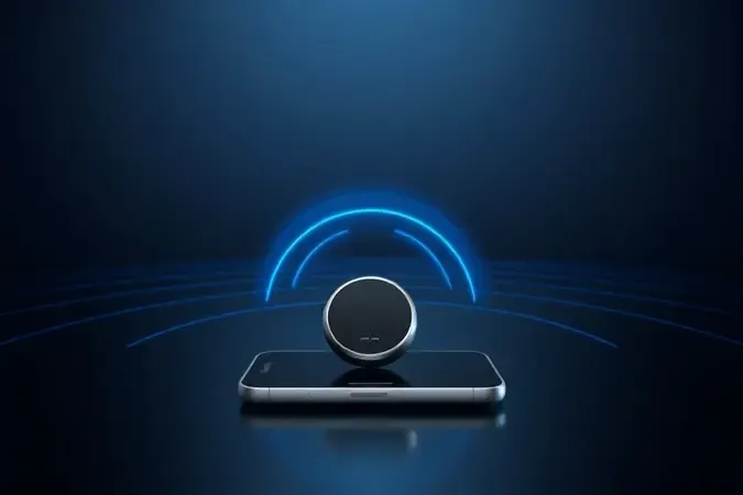 Renderização 3D mostrando ondas de sinal Bluetooth entre rastreador e smartphone em composição limpa e moderna.