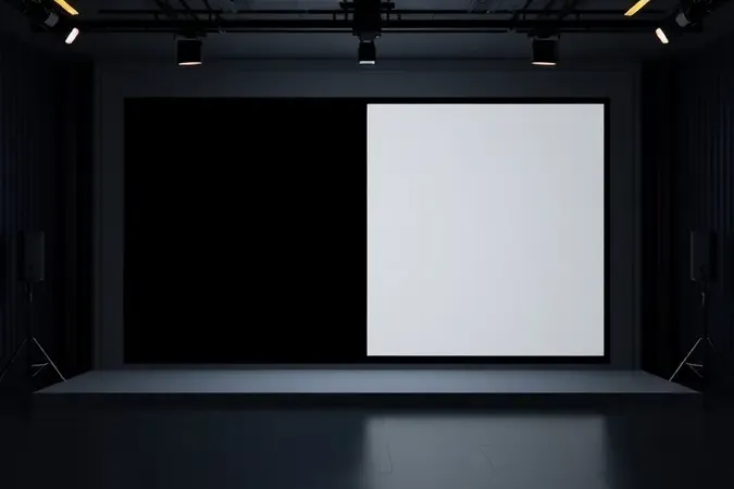 Comparação visual do ganho de contraste em telas de projeção mostrando diferença entre pretos profundos e brancos intensos