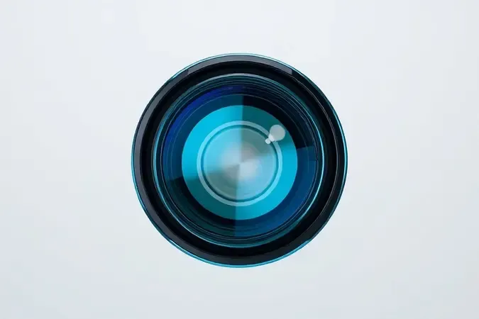 Renderização 3D conceitual de lente e sensor de imagem de câmera de segurança em close-up.