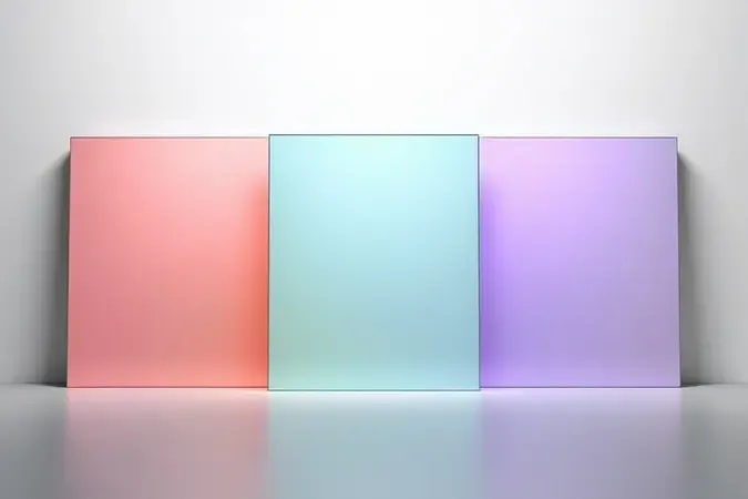 Três painéis abstratos representando tecnologias IPS, VA e TN em render 3D conceitual com iluminação profissional.